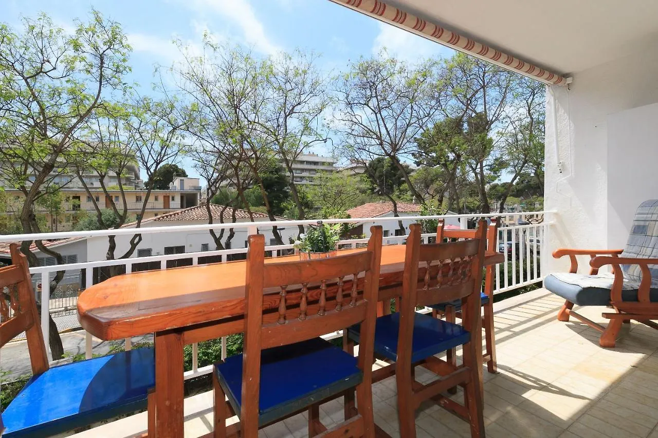 Uhc Sayonara Apartments Salou Spain
