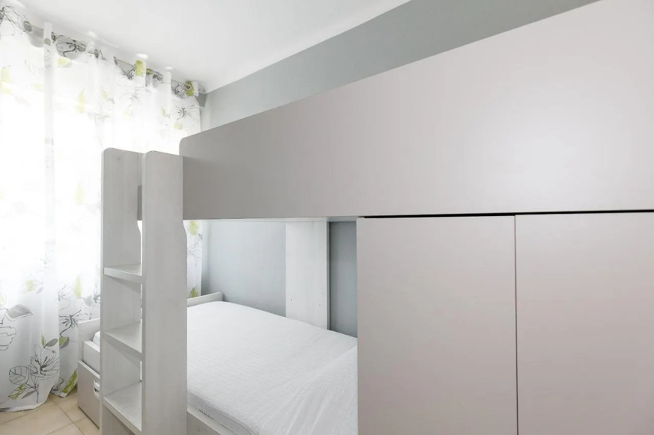 Uhc Sayonara Apartments Salou